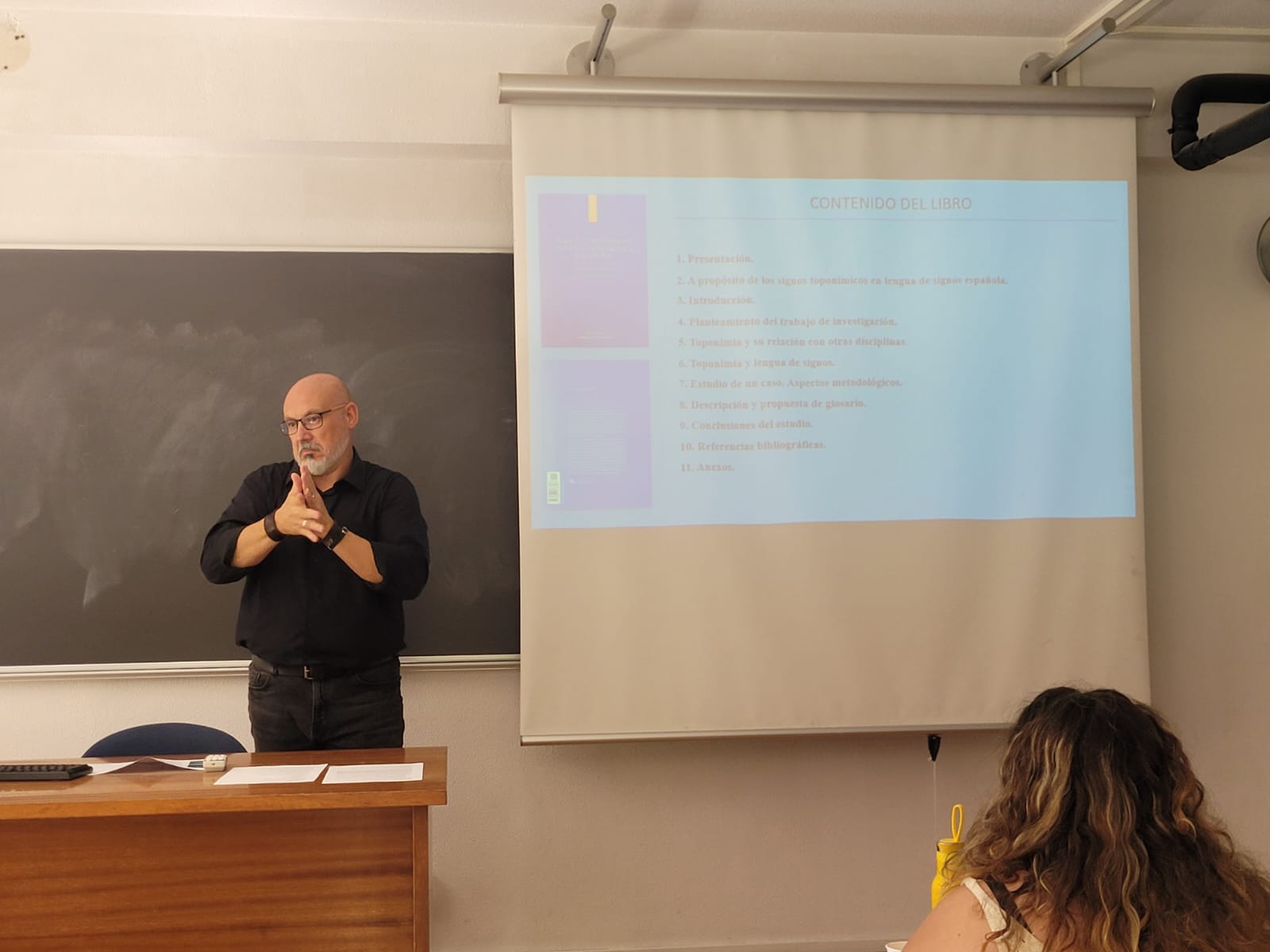 Fotografía 3 de la presentación del libro