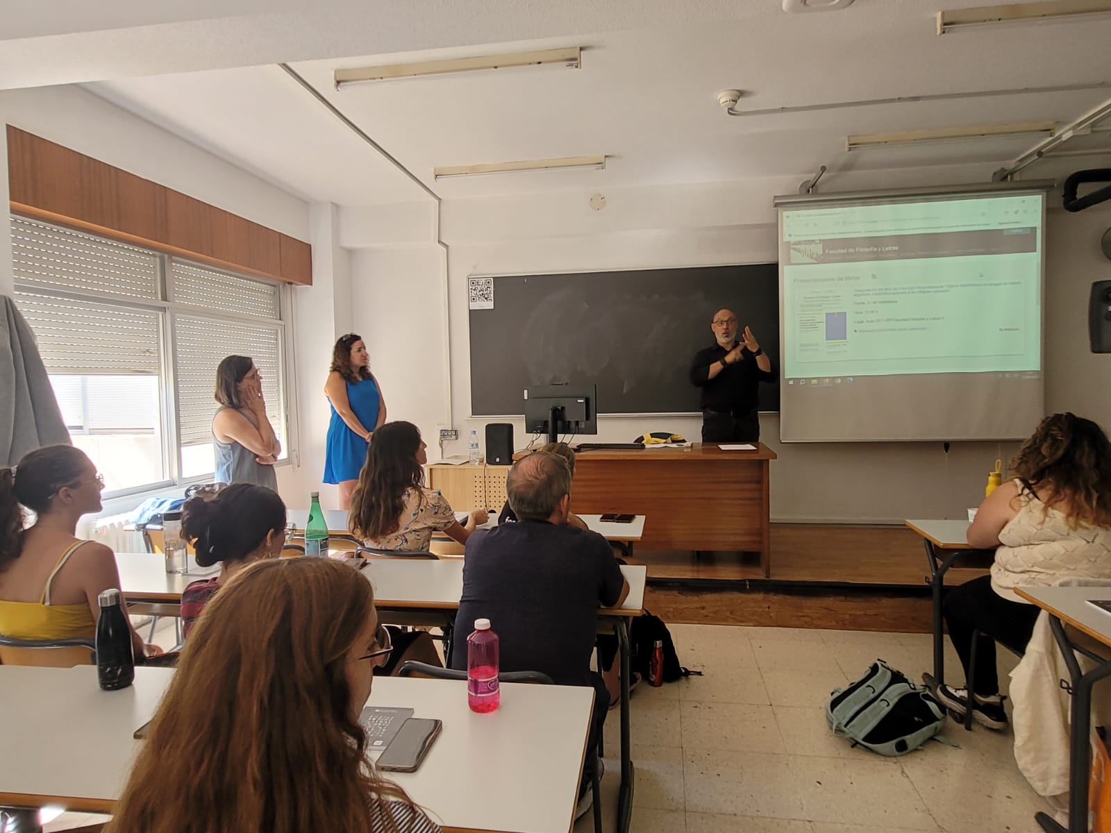 Fotografía 4 de la presentación del libro